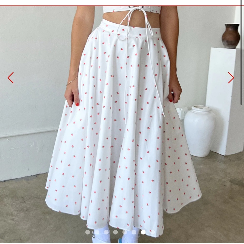 Lisa Says Gah Sangria Skirt